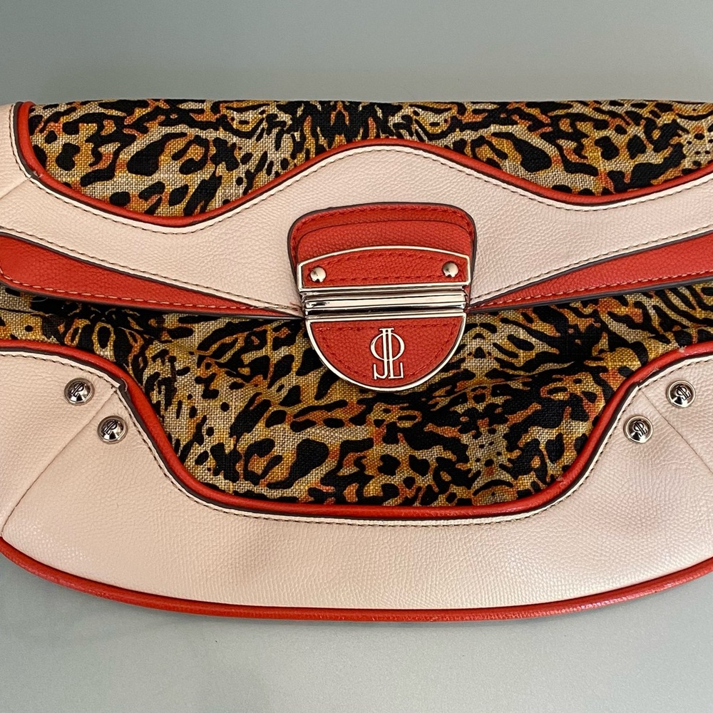Jennifer Lopez JLO Cheetah Print Clutch Purse Magnetic Closure JLO Print Inside